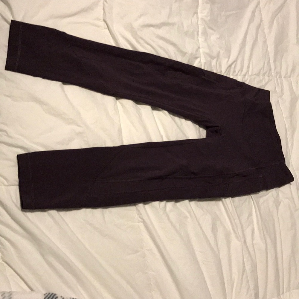 Lululemon leggings with side pockets